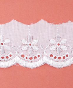 Madeira csipke 527 30mm-es