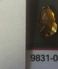 9831/06 Strassz 06 8*13mm arany