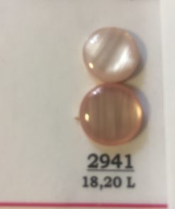 2941/20 Betti divatgomb 20L ecrü