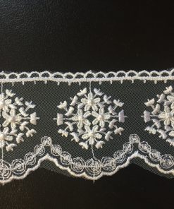 3016 Hímzett tüllcsipke fehér 55mm-es